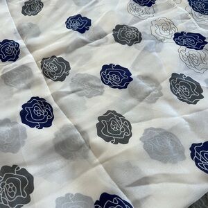 Scarf Fashion 100% Silk Blue/Gray Rose Scarf